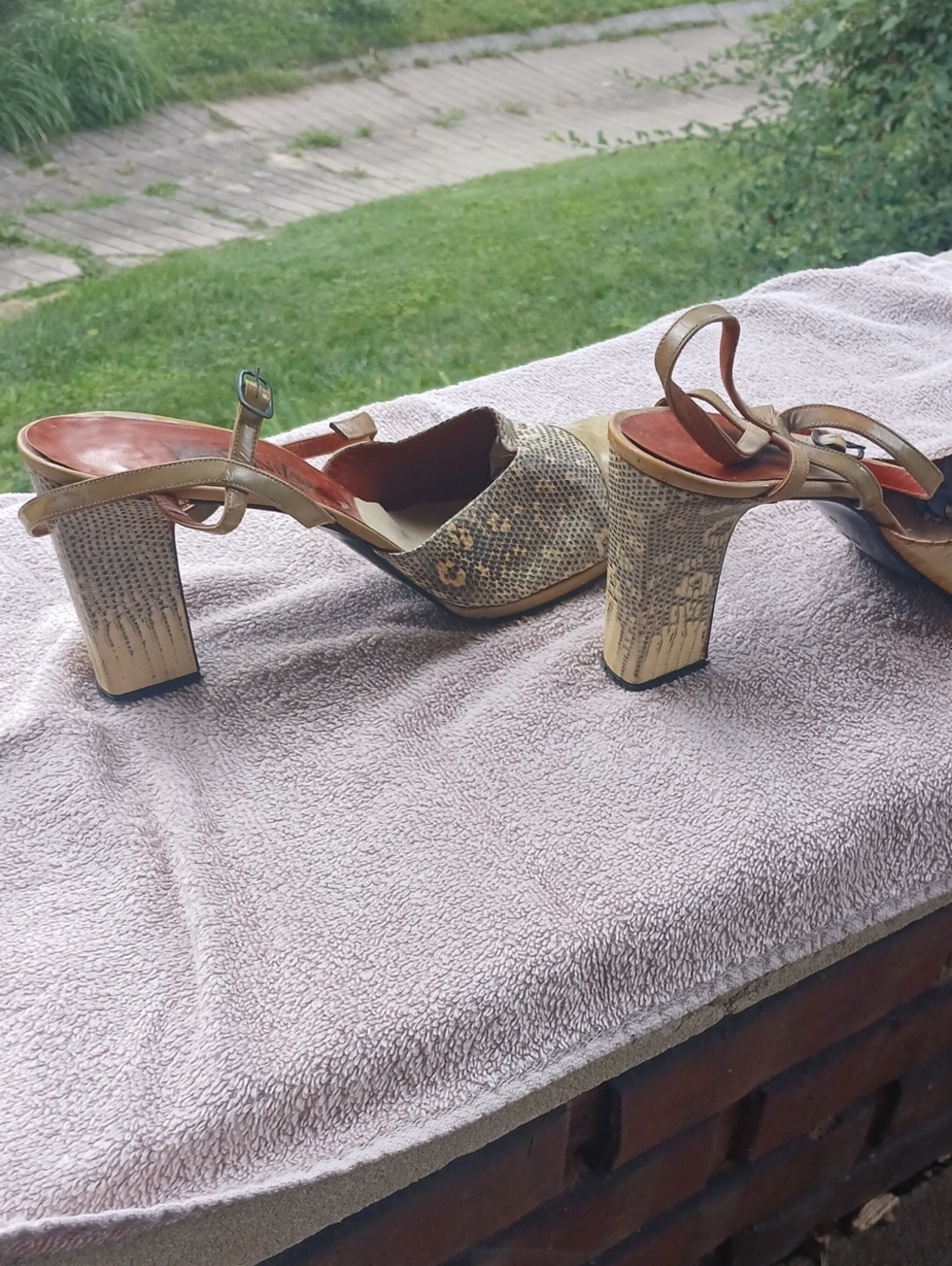 Vintage Yves Saint Laurent Leather & Snakeskin Slingback Heels, Size 10 AA - Picture 4 of 5